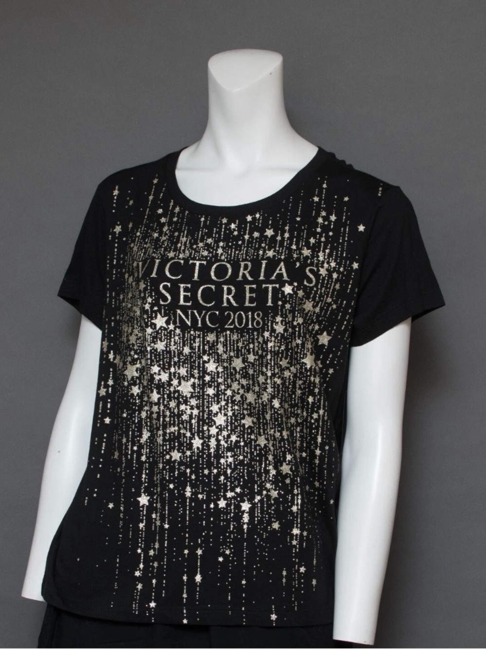 Victoria's Secret 2018 Fashion Show Limited Edition Tee Black Gold Star Meteor"